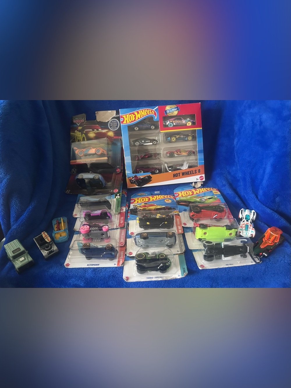 Lot of Hot Wheels Assorted Die-Cast Cars!